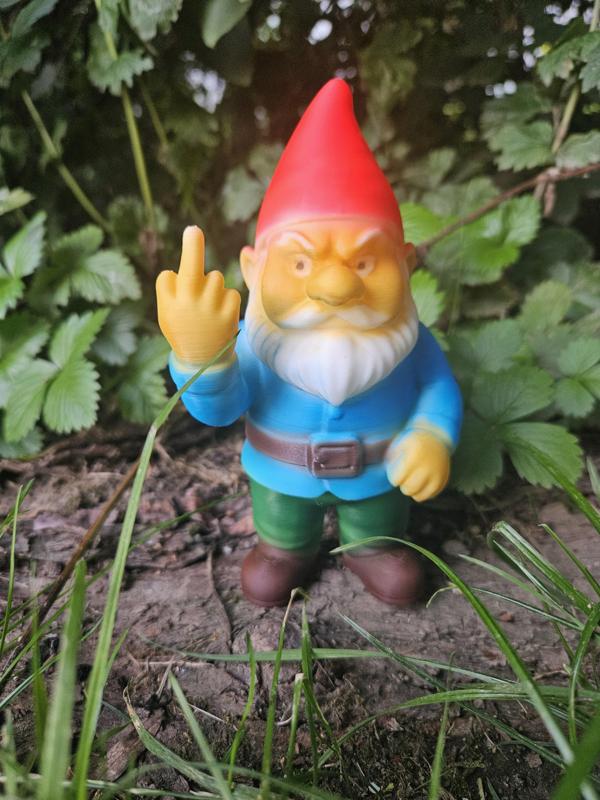 Garden gnome with middle finger - cheeky, wild and absolutely iconic!