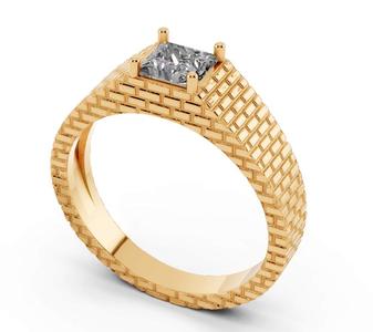 Lux pyramid ring