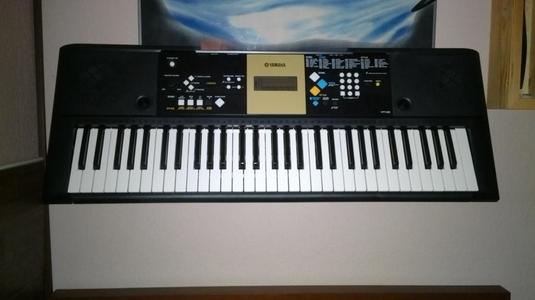 Wall mount for the Yamaha YPT-220 Keyboard