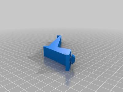 Selflocking spool holder