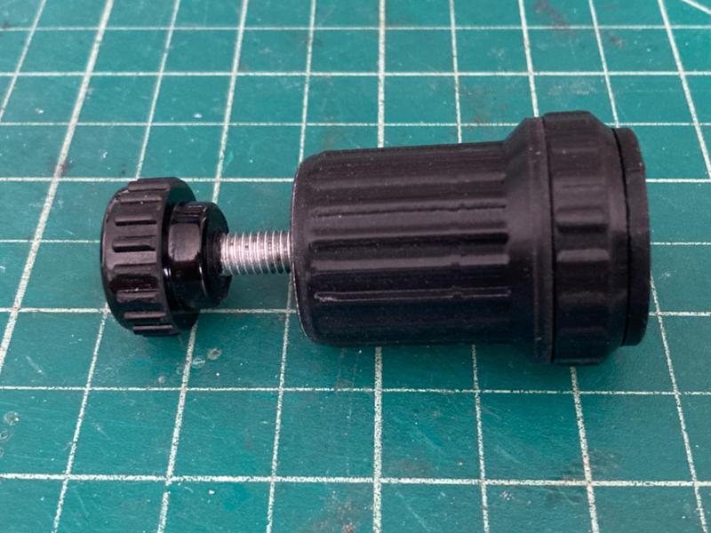 Pioneer ISO B Hydraulic Coupler Pressure Release 