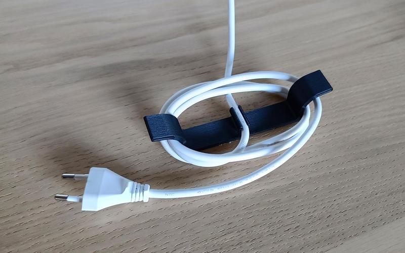 Reels for power cables, wires or extension leads