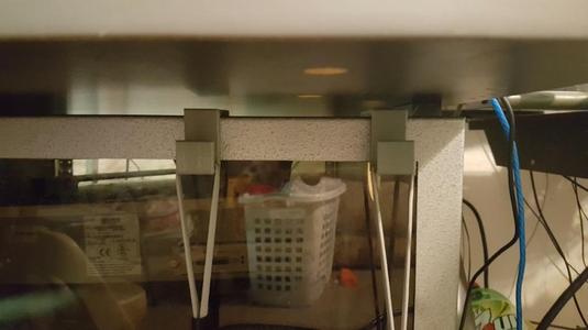 VR Heads hanger for rack