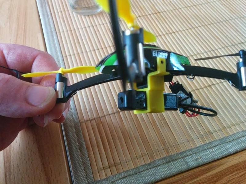 Kamera-Halterung (Nano QX mit Boscam CM205) - Camera mount (Nano QX with Boscam CM205)