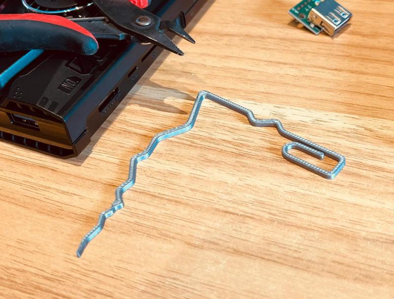 Smiling Friends Paperclip