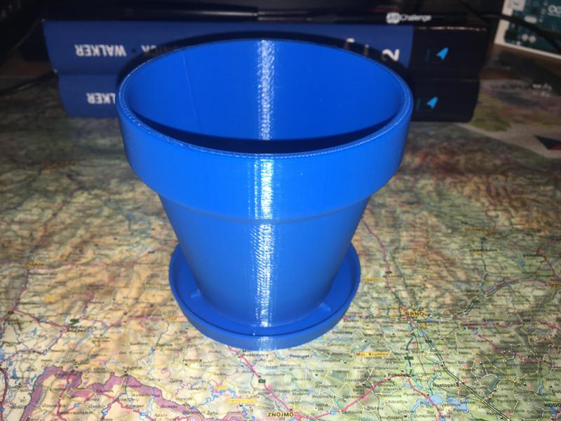 Classic plant pot