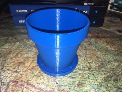Classic plant pot