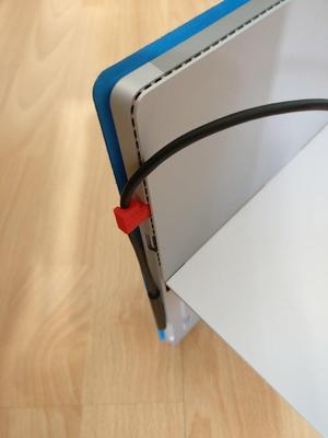 Surface pro 4 DVI Cable holder