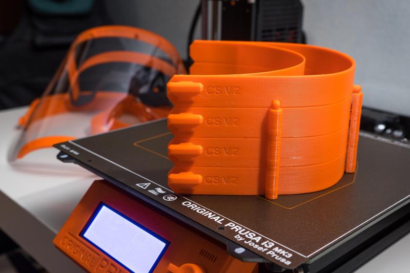 Face Shield CS V2 - 1h per shield ! - 4x Stacked , easy separation - More comfortable and faster print | compatible with Prusa