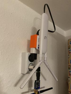 Unifi AC Mesh Mount for POE injector