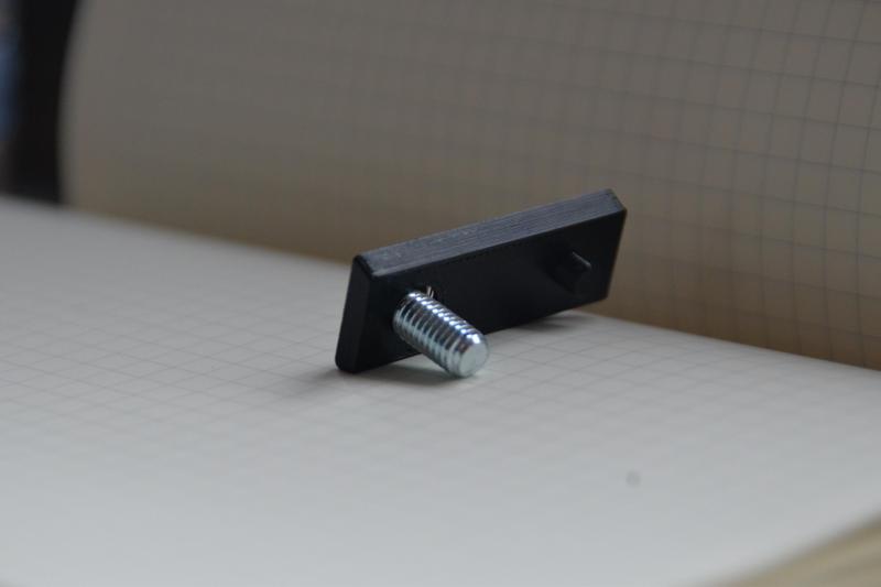 Basic holder for pinboard by KMS