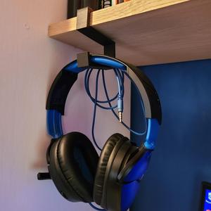 Headphone holder