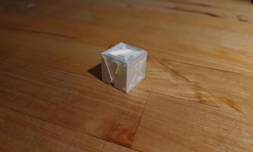 Simple X, Y, Z axis print test/calibration cubes.