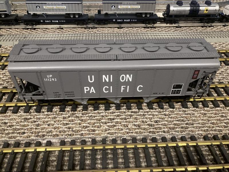 Turning a G-Scale 1:29 Bachmann 98908 Hopper into a Covered Hopper