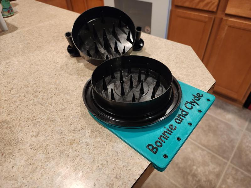 Chicken shredder base to keep it from rotating