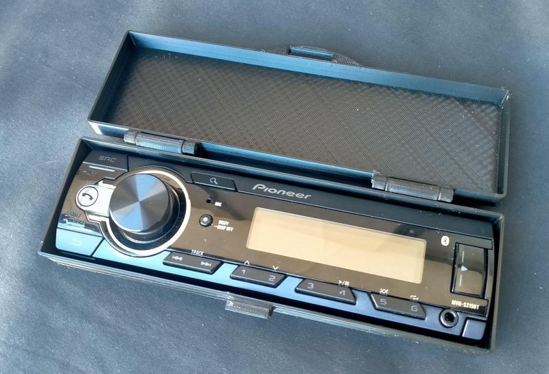 Car stereo faceplate case (Single DIN)