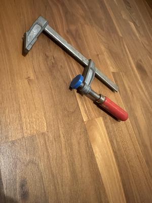 Parametric Screwclamp cap replacement