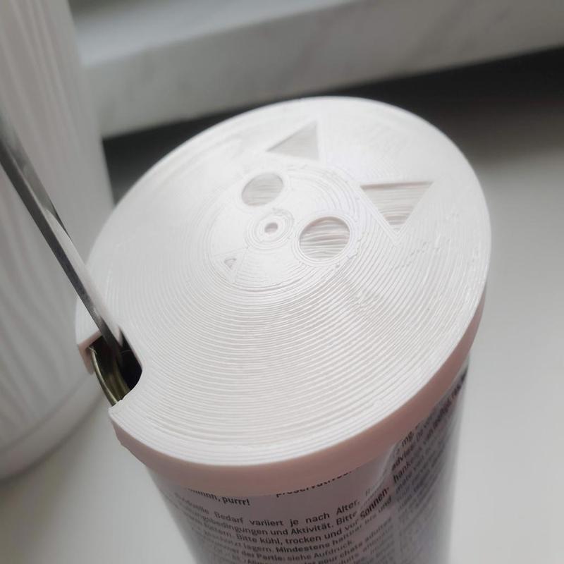 Can lid for common tin and cat food tin