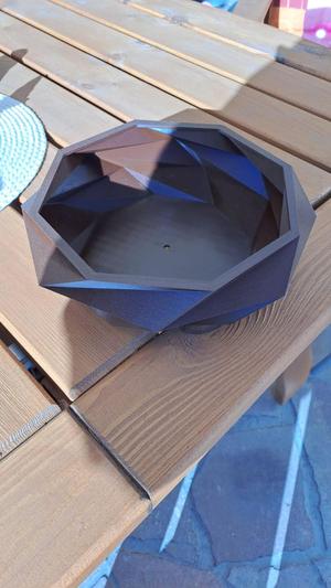 Polygon Vase 250x250x72