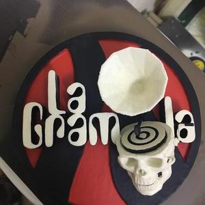 logo la gramola rock bar