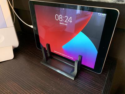 Double Vertical Tablet Stand / Charging Dock
