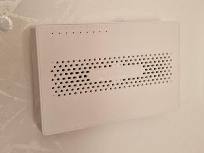 Switch Tenda SE108 - Wall Mount