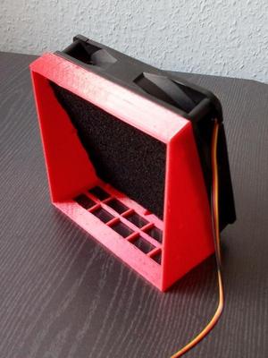Solder fume extractor