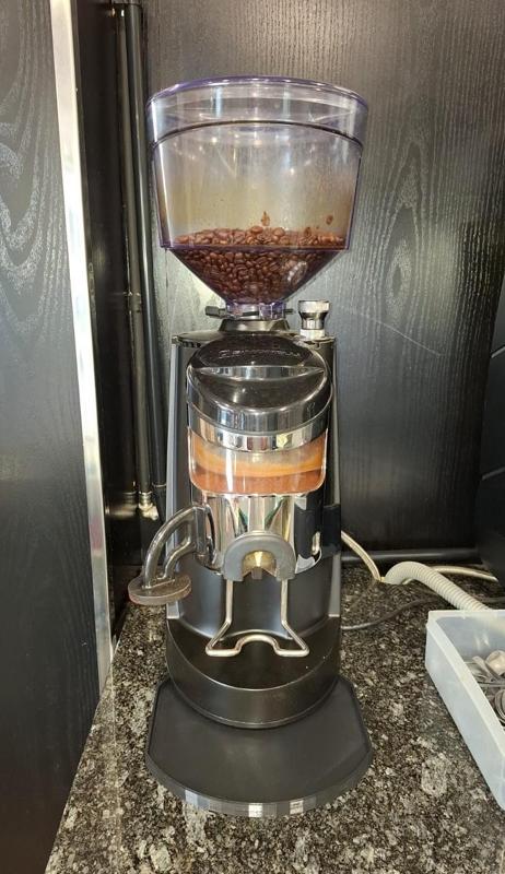 Coffee tray for industrial coffee grinder simonelli