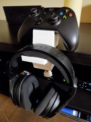 Headphone & Xbox One Controller C-Clamp