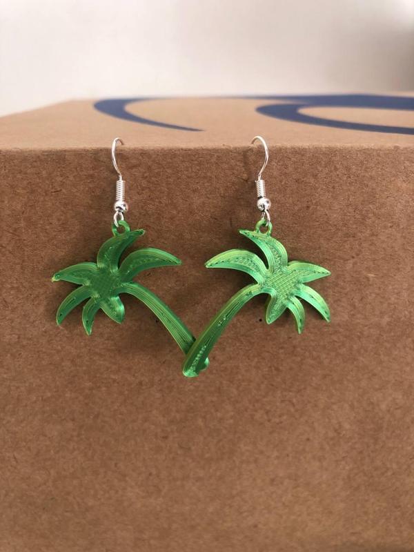 Earring palm tree pendant
