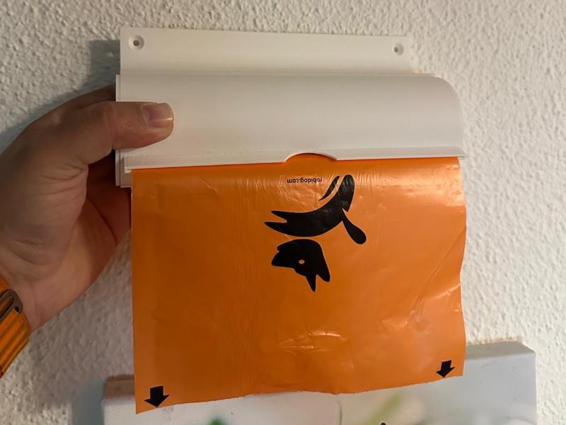 Robidog poop bag roll holder