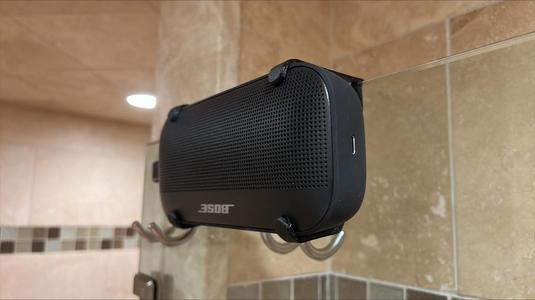 Bose Soundlink Flex Shower Door Mount