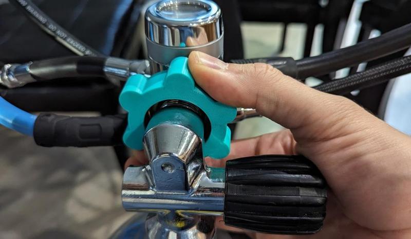 Apeks XTX DIN Handwheel Cover