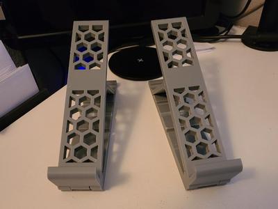 Foldable laptop stand - Honeycomb