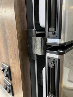 Winnebago Frige Hold Open