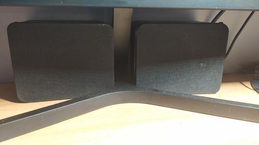 small desktop speaker