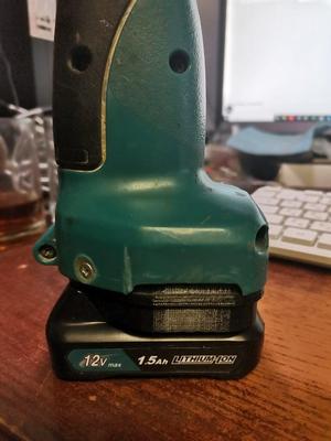 Makita adapter for litium