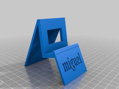 Phone Stand (M)