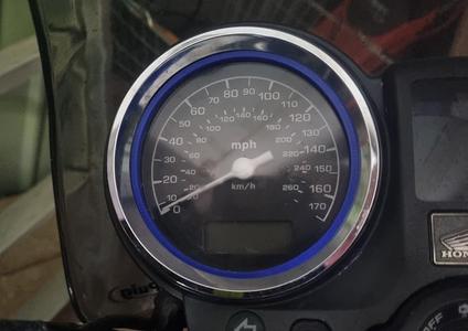 Honda Hornet 900 , 919 clock halo
