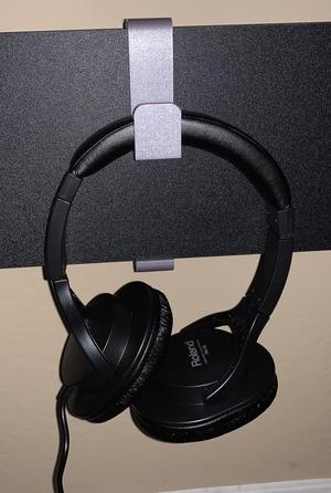 Roland FP-10 Headphone Hook