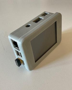 Raspi2-Gehaeuse mit TFT 3.2"