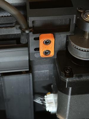 Laranjinha2: Belt Tensioner Retainer