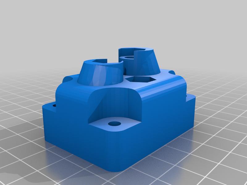 Cortador de botellas PET