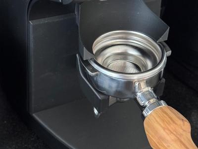 Eureka Atom Pro portafilter holder