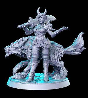 Shaduuna (Female Tiefling Assassin) - 32mm - DnD