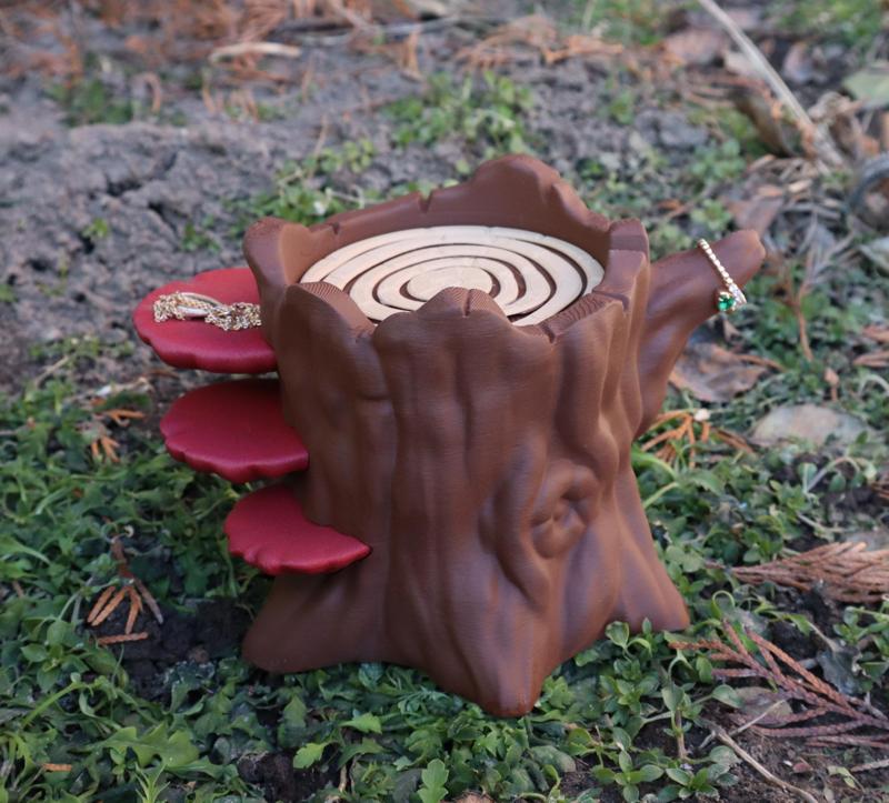 Stylized tree stump - jewelry stand