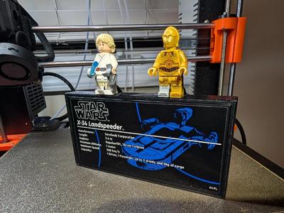 Lego UCS Plate Wall Mount   