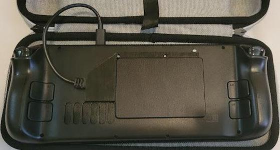 Steam Deck SSD hot-swap port
