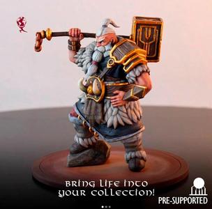 Dwarf Paladin Hammer