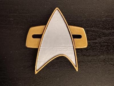 Star Trek DS9 / Voyager Combadge